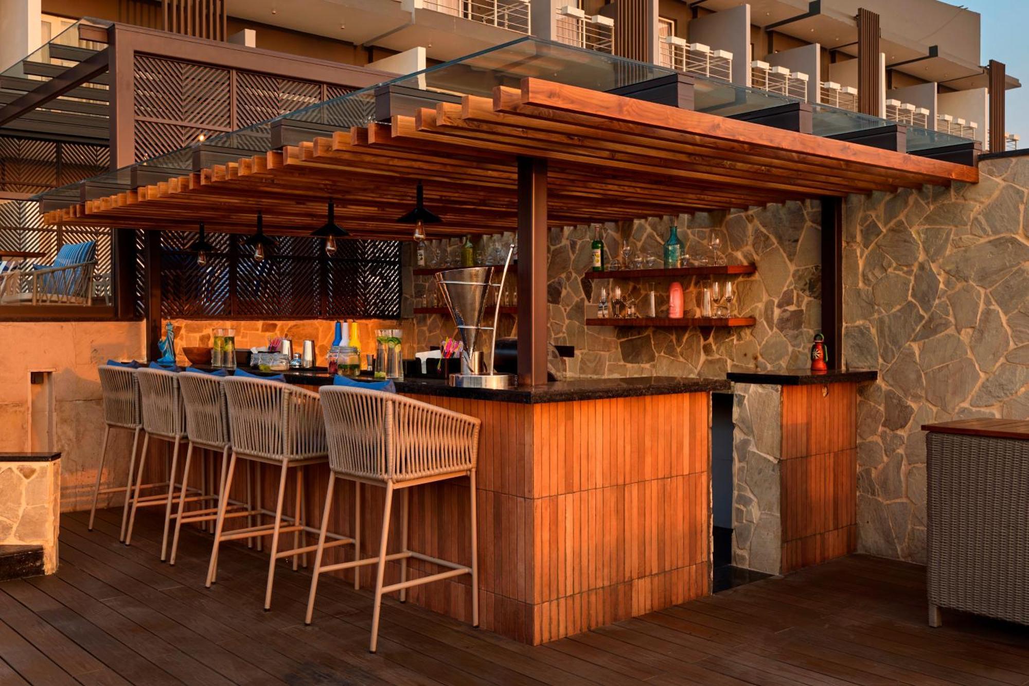 Iris Sarovar Portico 구르가온 외부 사진