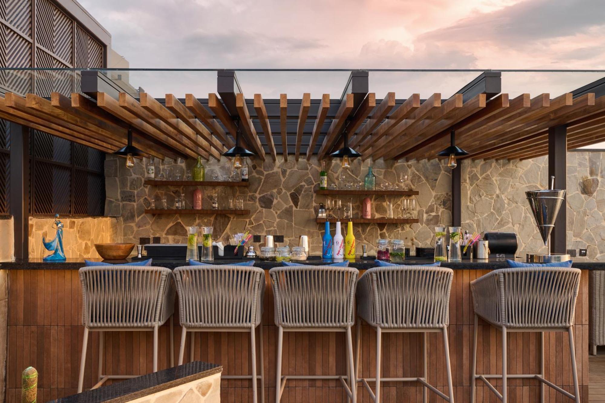 Iris Sarovar Portico 구르가온 외부 사진