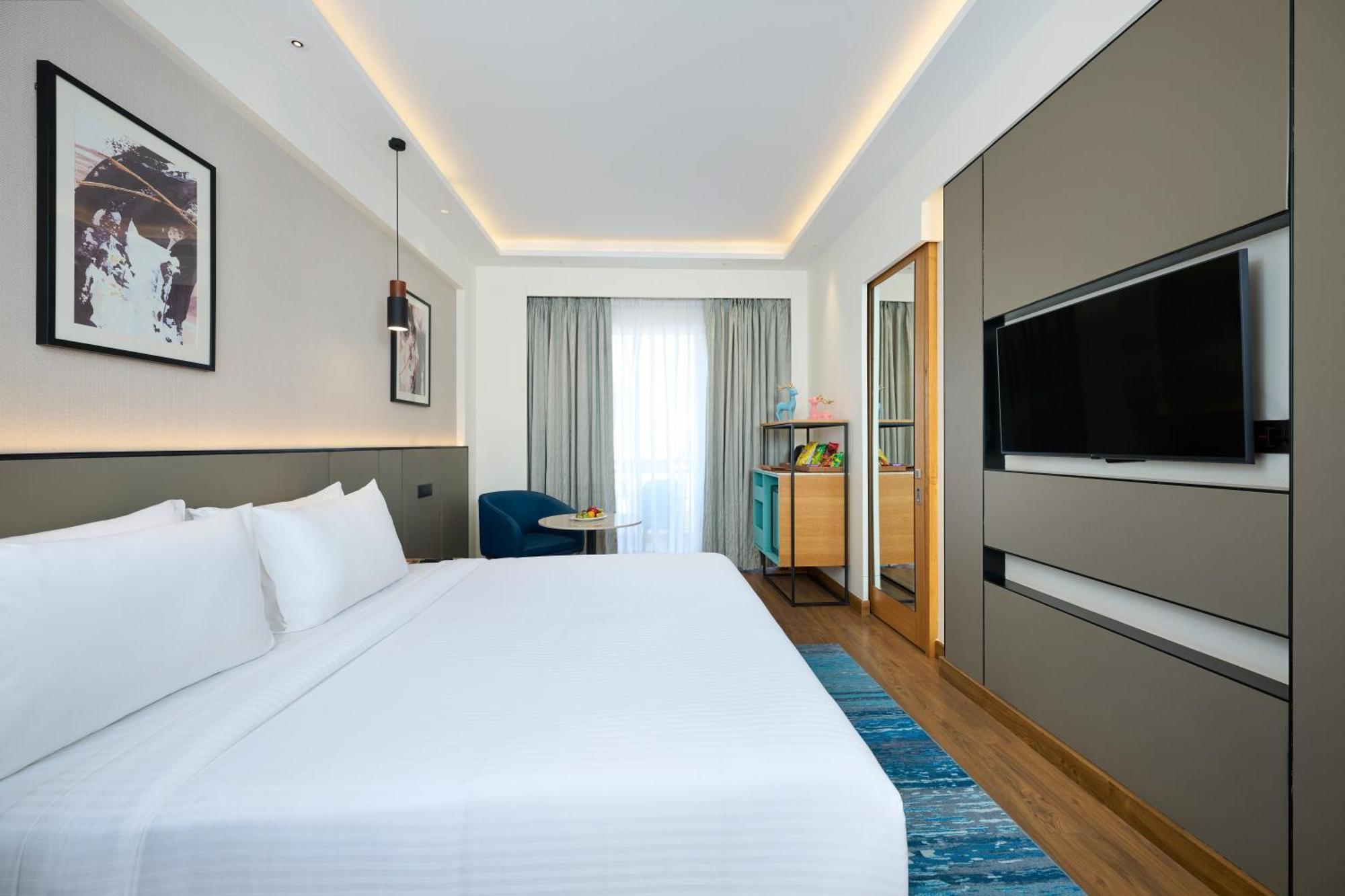 Iris Sarovar Portico 구르가온 외부 사진