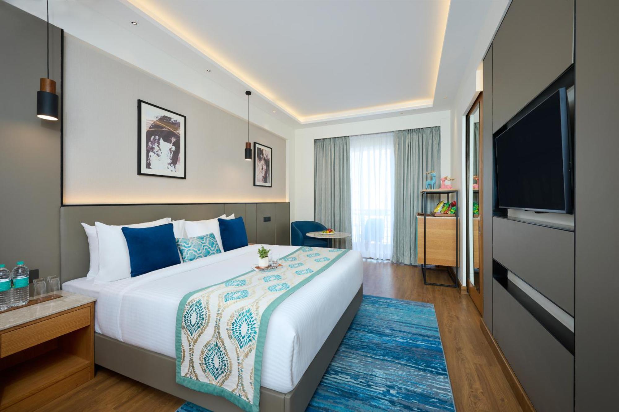 Iris Sarovar Portico 구르가온 외부 사진